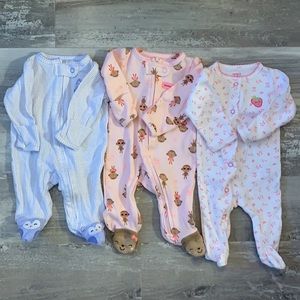 Newborn girls bundle. 9 pieces